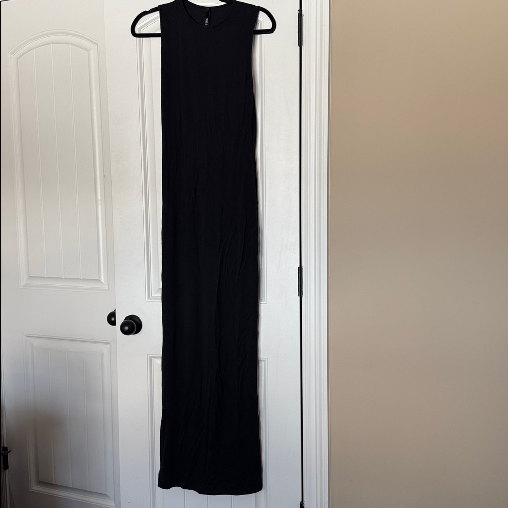 SKIMS Smooth Lounge Crewneck Sleeveless Dress Onyx/Black - Picture 4 of 6